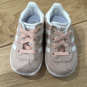 Barely worn baby girl adidas